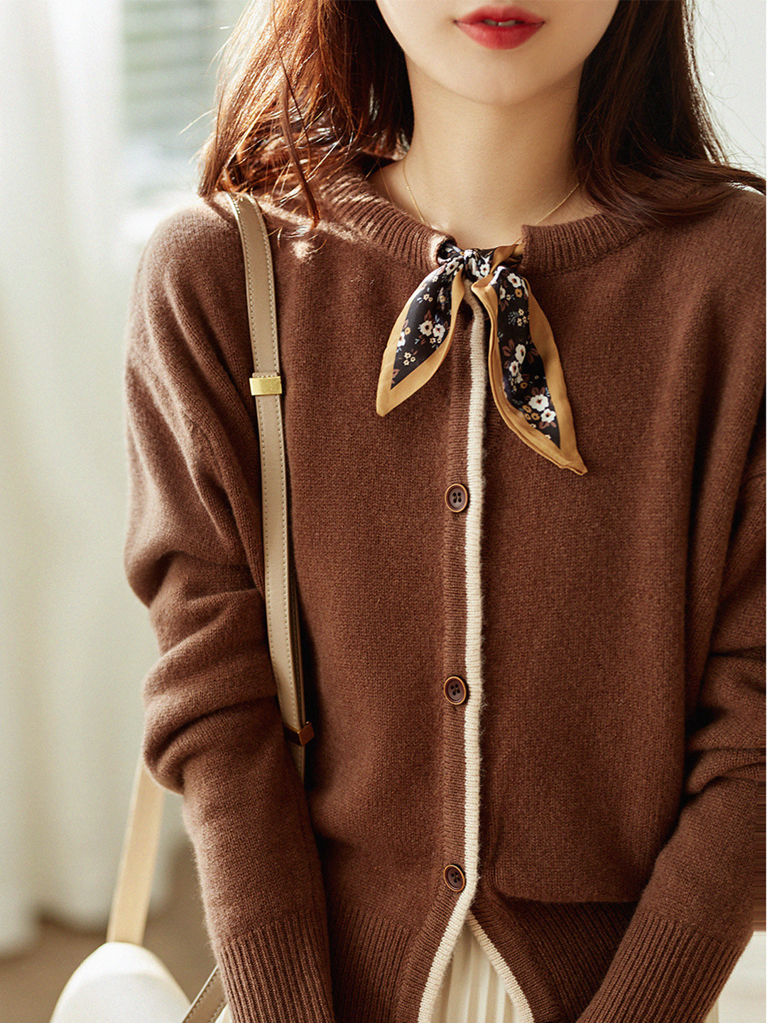 Aurora™ - Vintage Crew Neck Knitted Cardigan