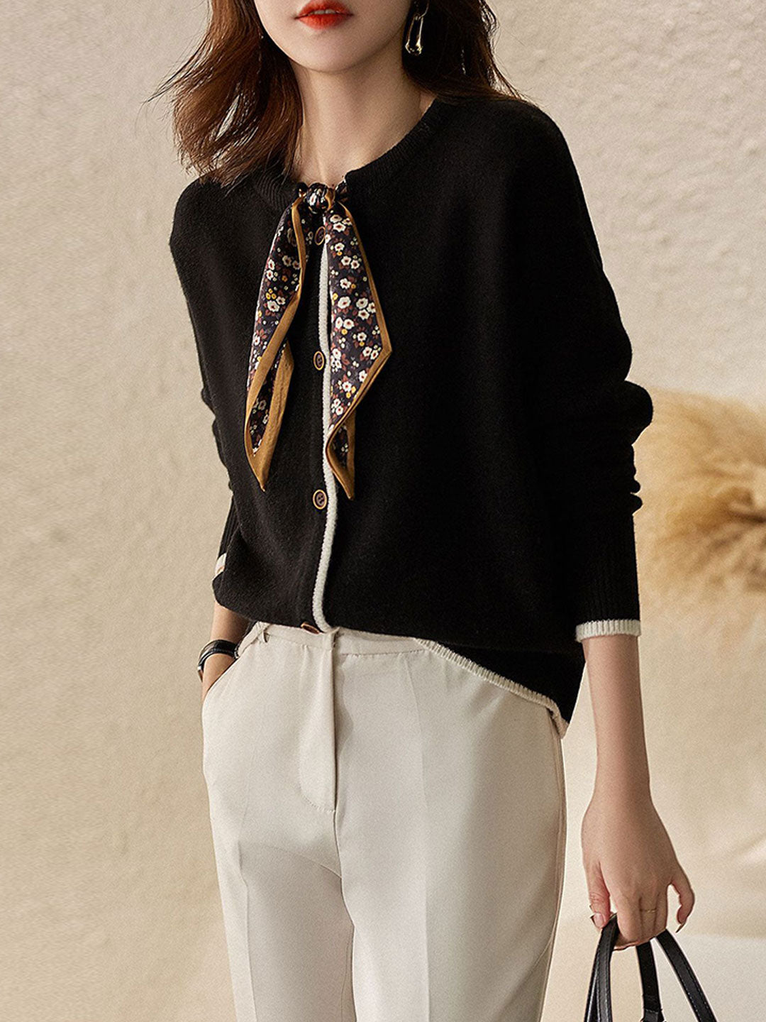 Aurora™ - Vintage Crew Neck Knitted Cardigan